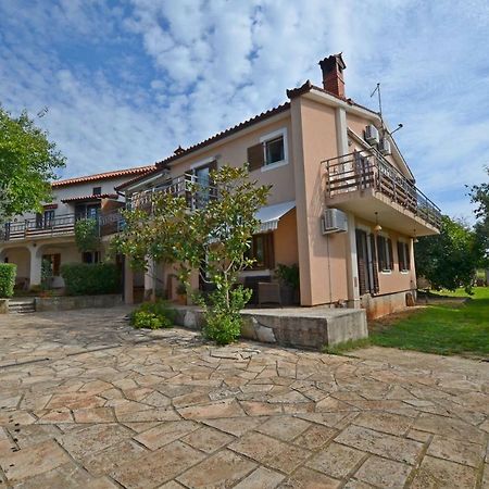Apartments Josip Pavicini Exterior photo
