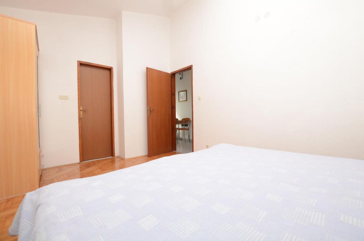 Apartments Josip Pavicini Exterior photo