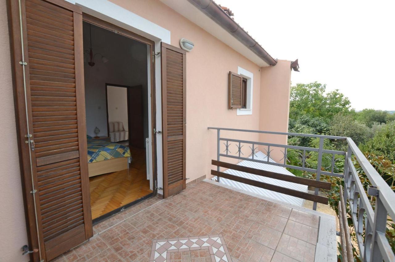Apartments Josip Pavicini Exterior photo
